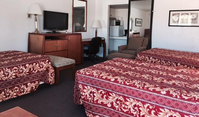 Maple Inn And Suites لوس بانوس المظهر الخارجي الصورة
