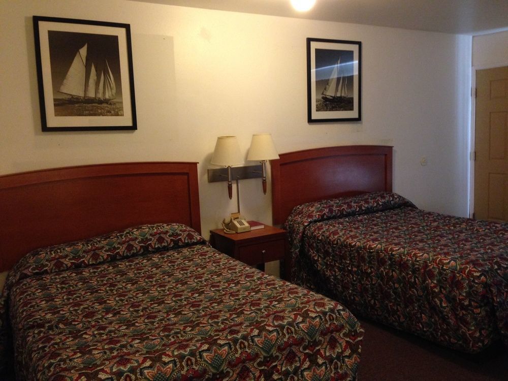 Maple Inn And Suites لوس بانوس المظهر الخارجي الصورة