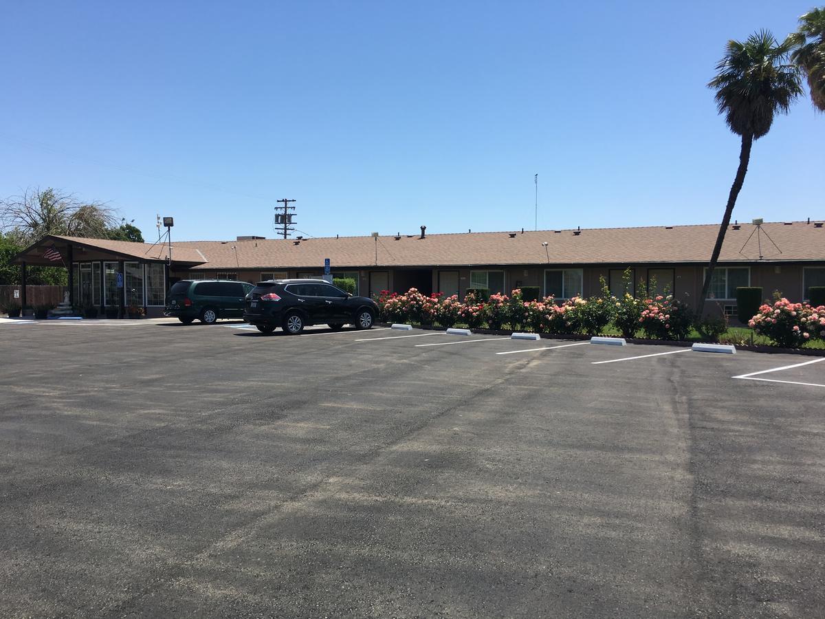 Maple Inn And Suites لوس بانوس المظهر الخارجي الصورة